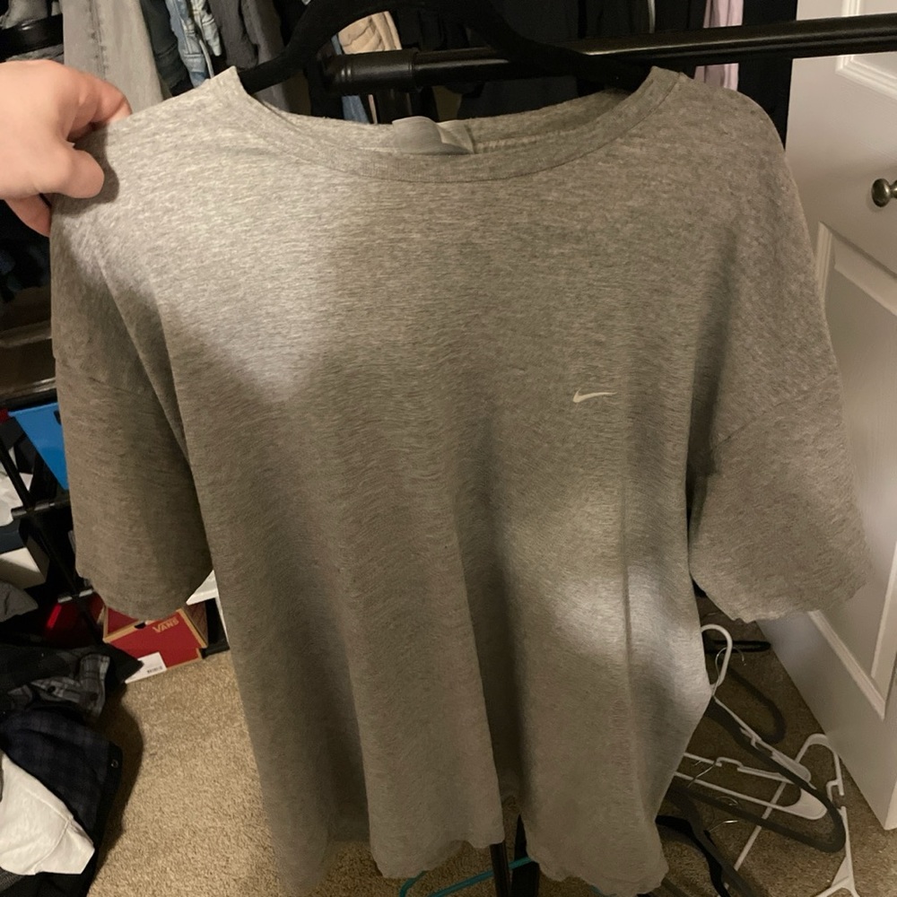 Grey vintage Nike t shirt